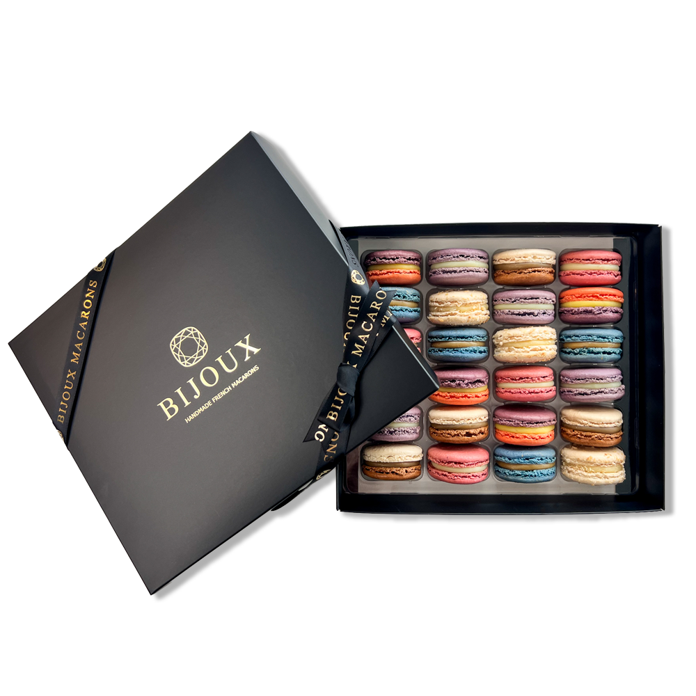 Modern Collection 24 Macarons Gift Box