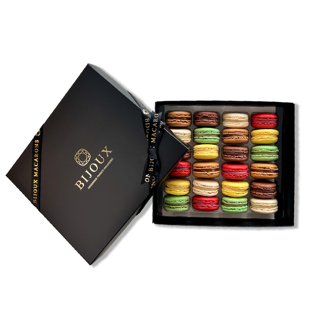 A Taste Of Paris Collection 12 Macarons Gift Box